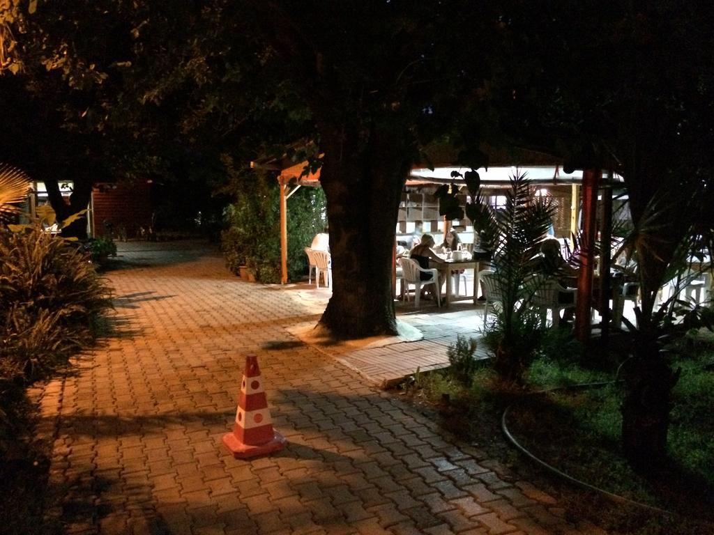 Yildiz Pension Bungalows Çıralı Exterior foto